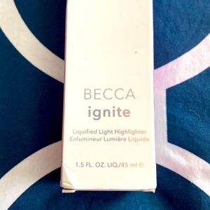 Becca Ignite liquid highlighter in Passion